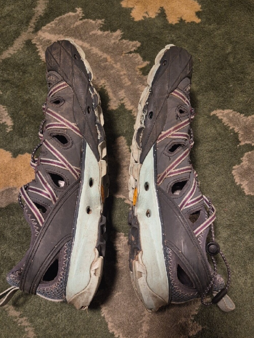 Women's Grey and Pink Athletic Sandals - Picture 5 of 9